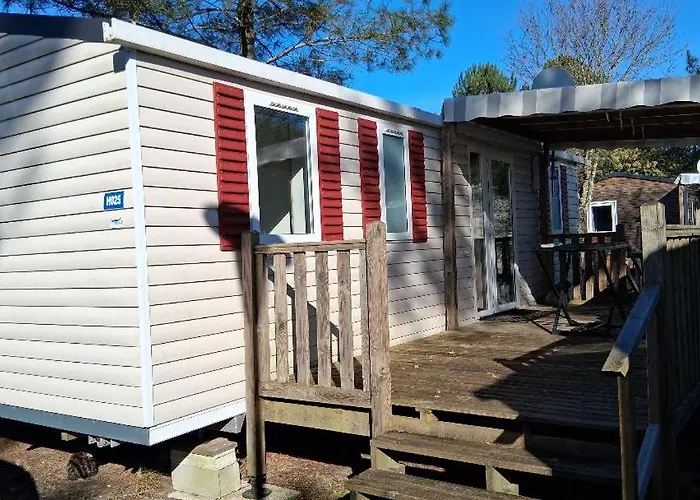キャンプ場 Mobilhome 3 Chez Yvan *